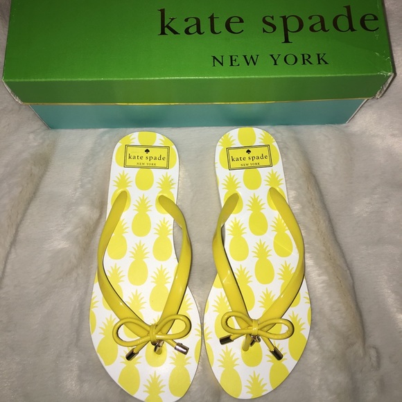 kate spade Shoes - NWOT Kate Spade Flip Flops